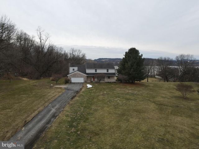 290 LOCUST GROVE RD, Bainbridge, PA 17502