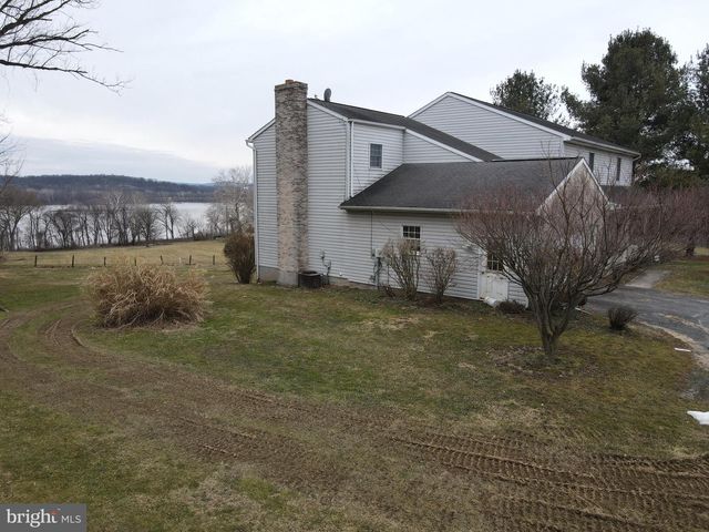 290 LOCUST GROVE RD, Bainbridge, PA 17502