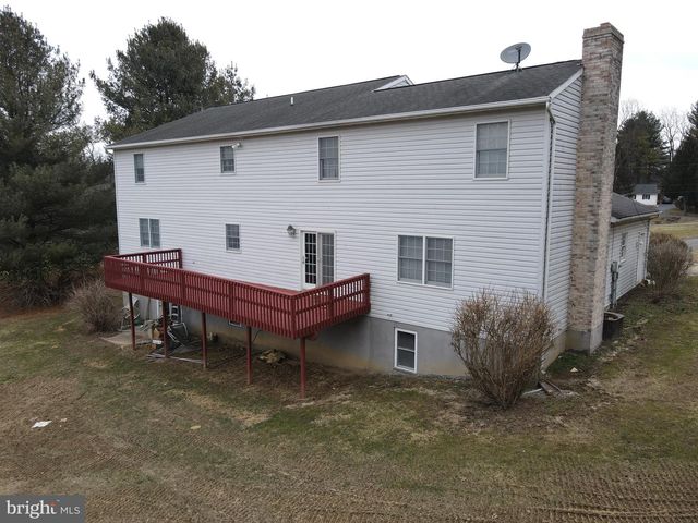 290 LOCUST GROVE RD, Bainbridge, PA 17502