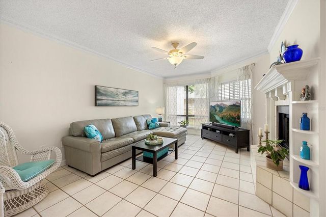 147 OLIVE TREE CIRCLE 147, Altamonte Springs, FL 32714