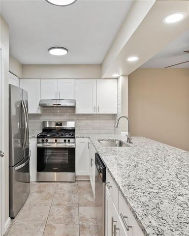 10123 Steele Road, Kansas City, KS 66111