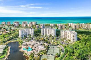 325 Dunes BLVD 406, Naples, FL 34110