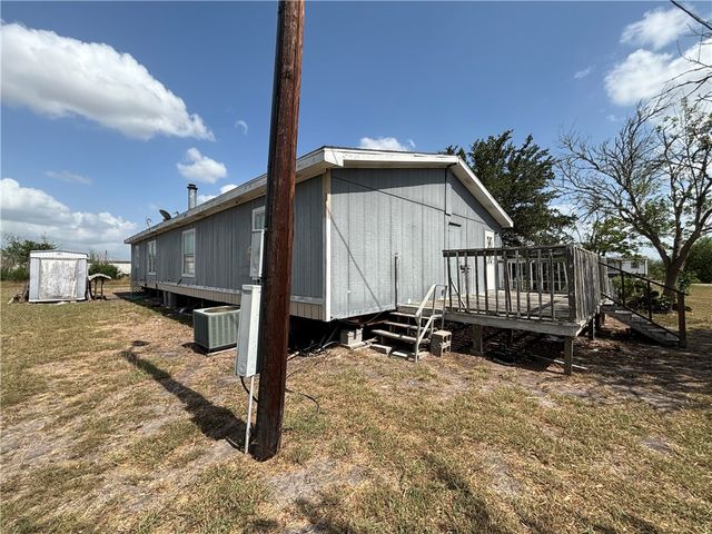 568 Jennifer, Orange Grove, TX 78372