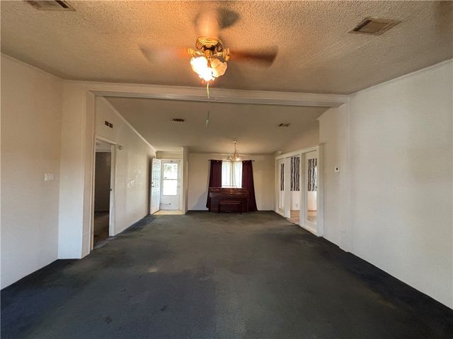 568 Jennifer, Orange Grove, TX 78372