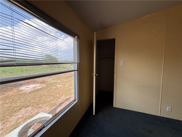 568 Jennifer, Orange Grove, TX 78372