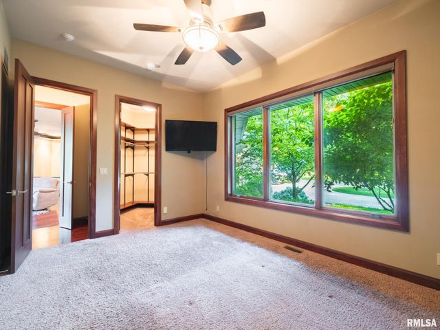 440 LINDEN Street, Pekin, IL 61554