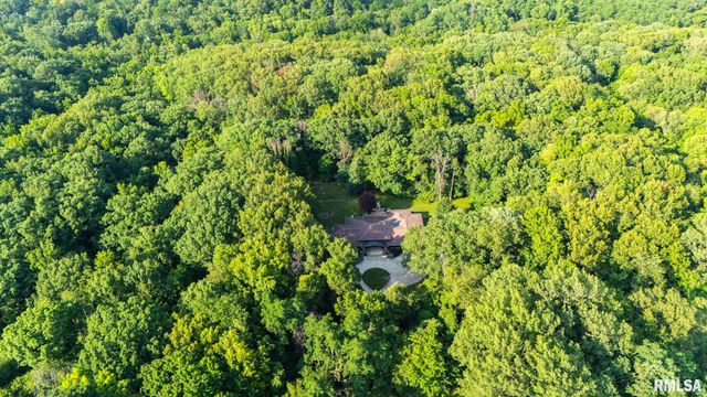 440 LINDEN Street, Pekin, IL 61554