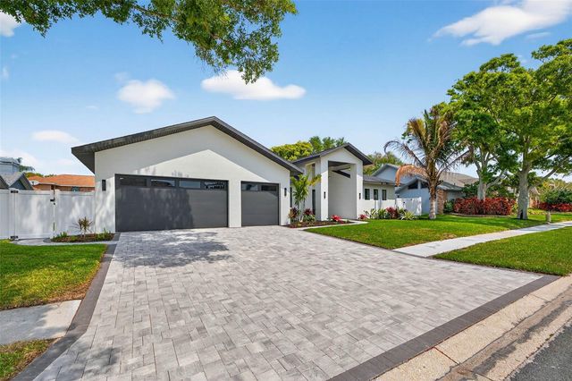 14447 MARK DRIVE, Largo, FL 33774