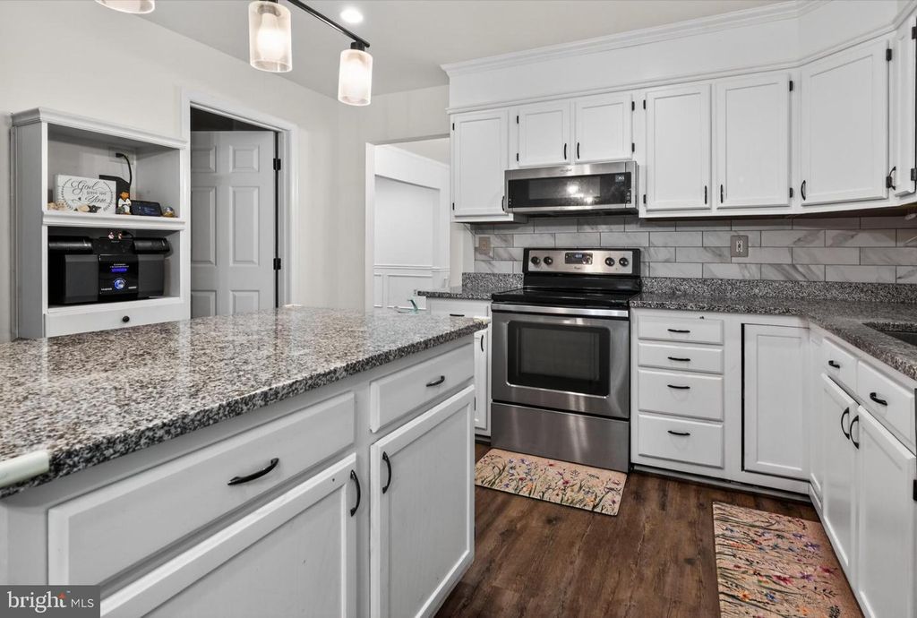 Image 20 of property listing at 3170 MAYBERRY AVE, Huntingtown, MD 20639