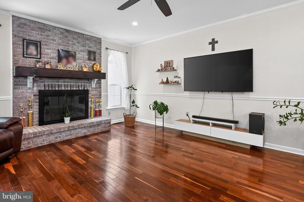 Image 22 of property listing at 3170 MAYBERRY AVE, Huntingtown, MD 20639