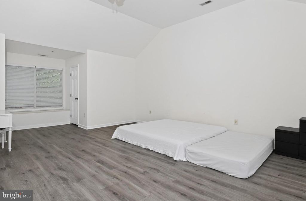 Image 28 of property listing at 3170 MAYBERRY AVE, Huntingtown, MD 20639