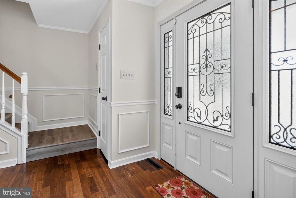 Image 3 of property listing at 3170 MAYBERRY AVE, Huntingtown, MD 20639