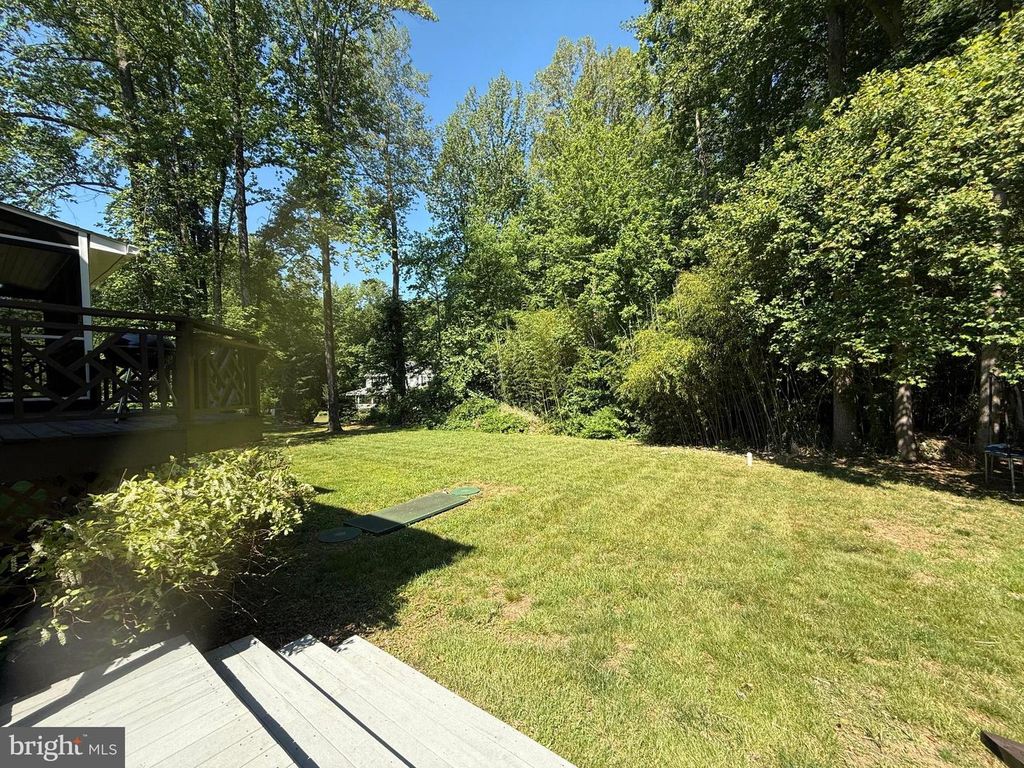 Image 64 of property listing at 3170 MAYBERRY AVE, Huntingtown, MD 20639