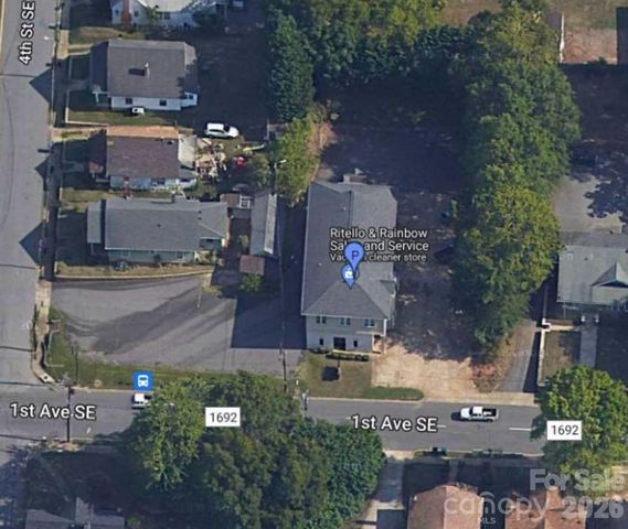 415 1st Avenue SE, Hickory, NC 28602