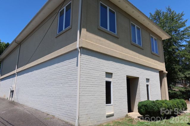 415 1st Avenue SE, Hickory, NC 28602