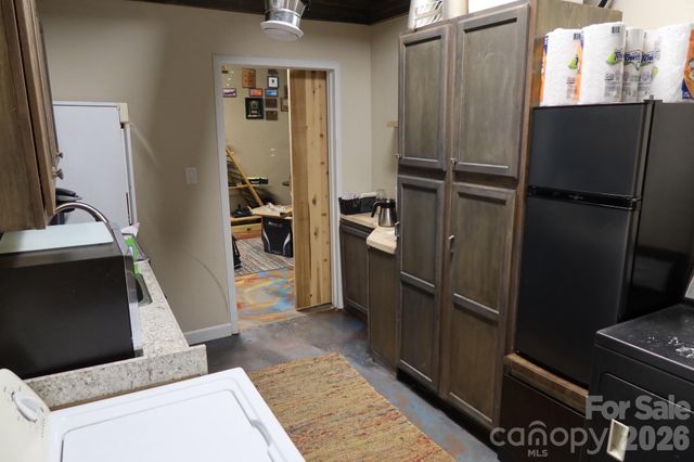 415 1st Avenue SE, Hickory, NC 28602