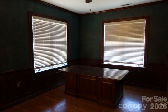 415 1st Avenue SE, Hickory, NC 28602