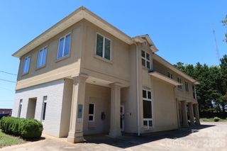 415 1st Avenue SE, Hickory, NC 28602