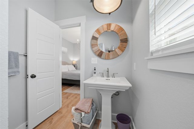 714 S 9th Street, Waco, TX 76706