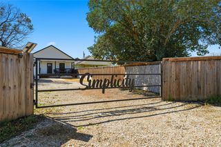 714 S 9th Street, Waco, TX 76706