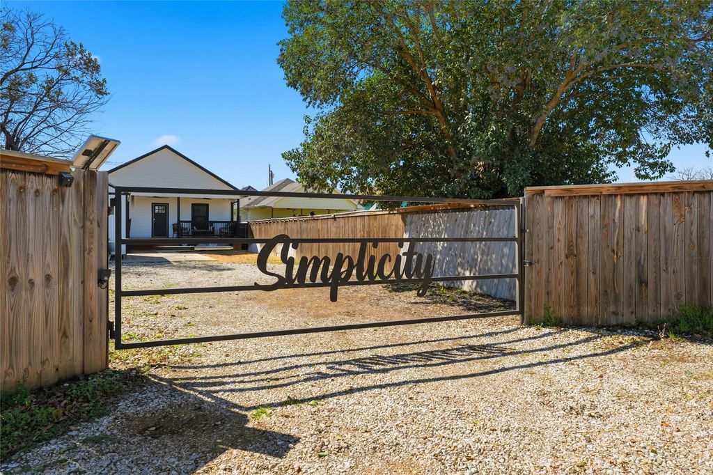 714 S 9th Street, Waco, TX 76706