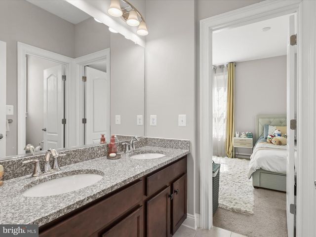 12562 VINCENTS WAY, Clarksville, MD 21029