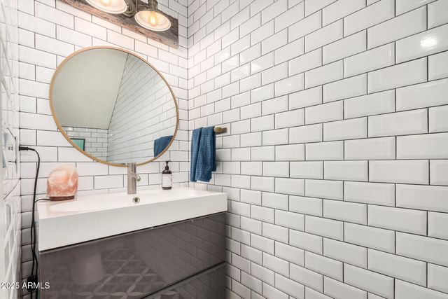 3434 N 11TH Street 5, Phoenix, AZ 85014