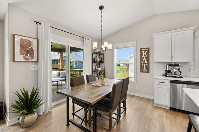 10946 Brookdale Drive, West Des Moines, IA 50266
