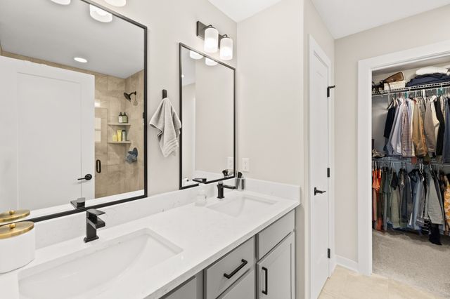 10946 Brookdale Drive, West Des Moines, IA 50266