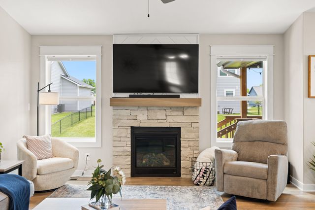 10946 Brookdale Drive, West Des Moines, IA 50266