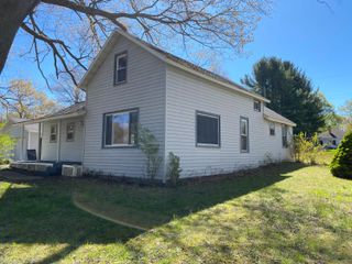 7942 Hill Street, Montague City, MI 49437