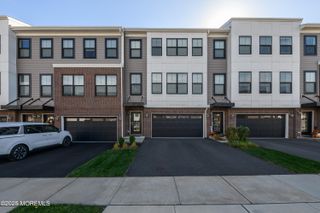 26 Kelly Way, Tinton Falls, NJ 07724