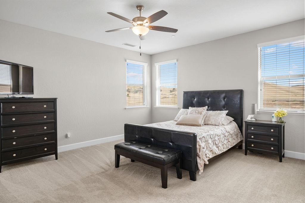 Image 27 of property listing at 19733 Desert Willow Lane, Friant, CA 93626