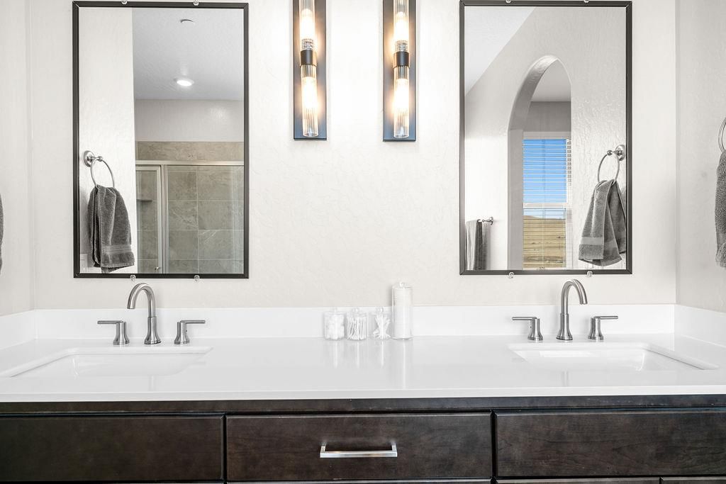 Image 29 of property listing at 19733 Desert Willow Lane, Friant, CA 93626