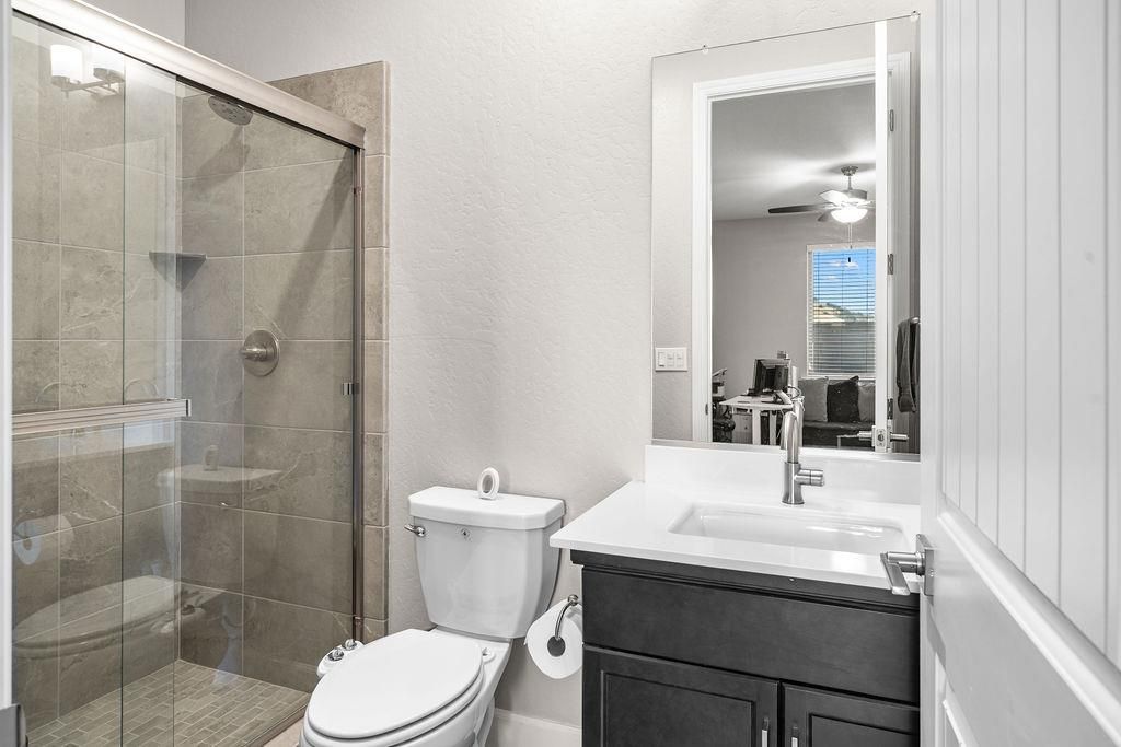 Image 34 of property listing at 19733 Desert Willow Lane, Friant, CA 93626