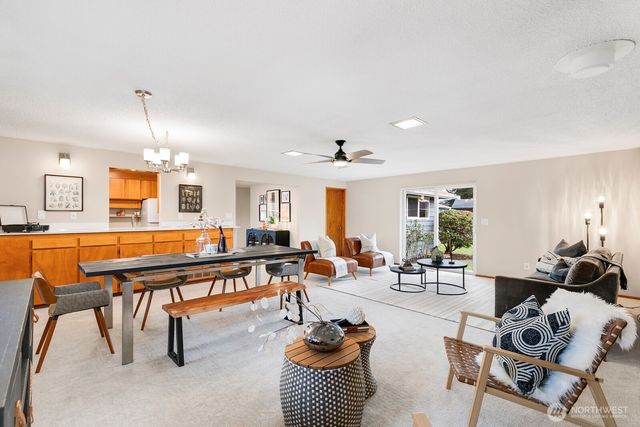 3735 NE 10th Lane, Renton, WA 98056