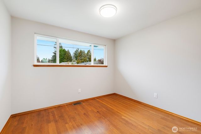 3735 NE 10th Lane, Renton, WA 98056