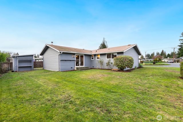 3735 NE 10th Lane, Renton, WA 98056