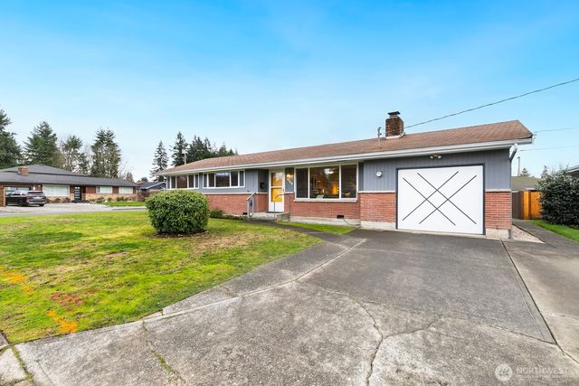 3735 NE 10th Lane, Renton, WA 98056