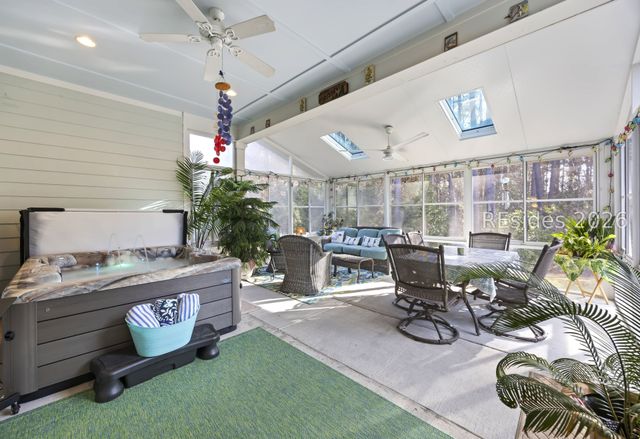 398 Lake Bluff Dr, Bluffton, SC 29910