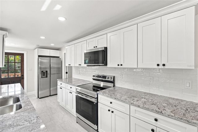 511 E FRANCES AVENUE, Tampa, FL 33602
