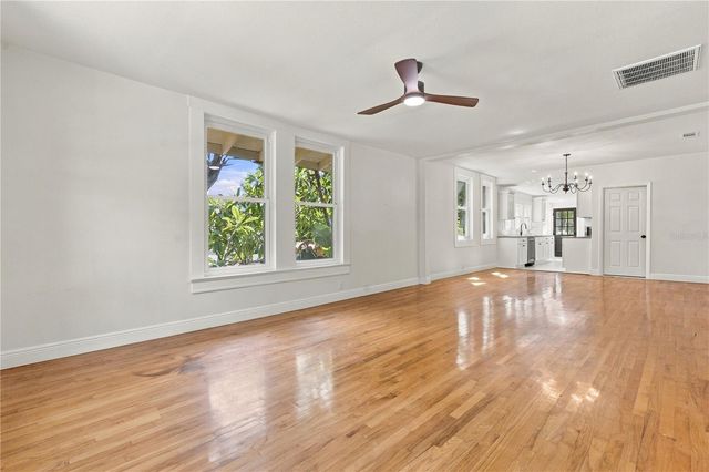 511 E FRANCES AVENUE, Tampa, FL 33602