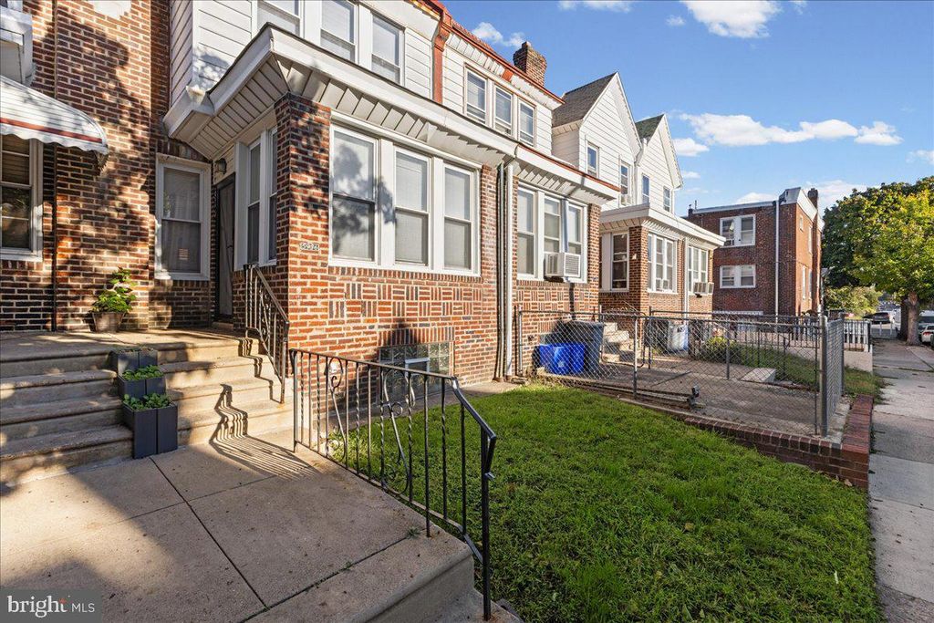 5936 REACH ST, PHILADELPHIA, PA 19120 — photo 2