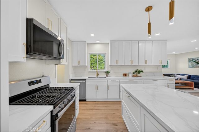 1060 Tropicana, La Habra, CA 90631