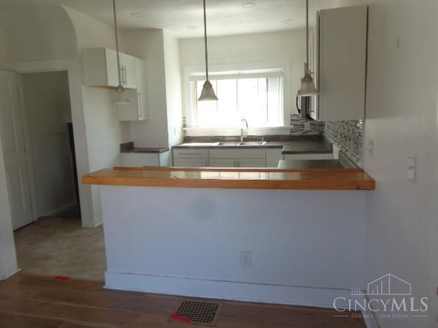 2632 W Riverview Avenue, Dayton, OH 45402