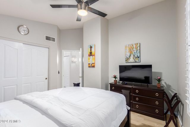 4847 E ABRAHAM Lane, Phoenix, AZ 85054