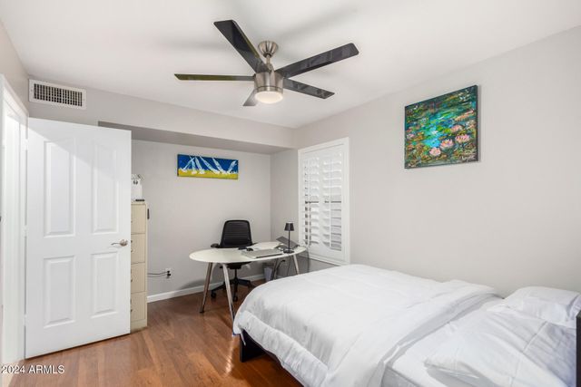 4847 E ABRAHAM Lane, Phoenix, AZ 85054