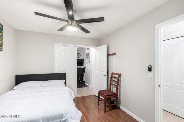 4847 E ABRAHAM Lane, Phoenix, AZ 85054