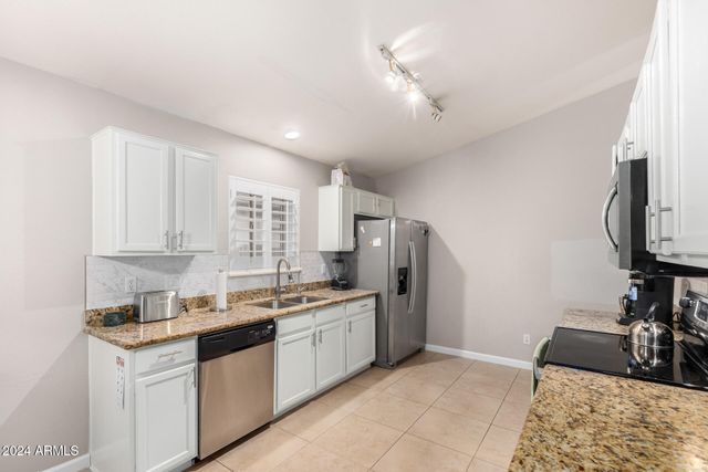 4847 E ABRAHAM Lane, Phoenix, AZ 85054