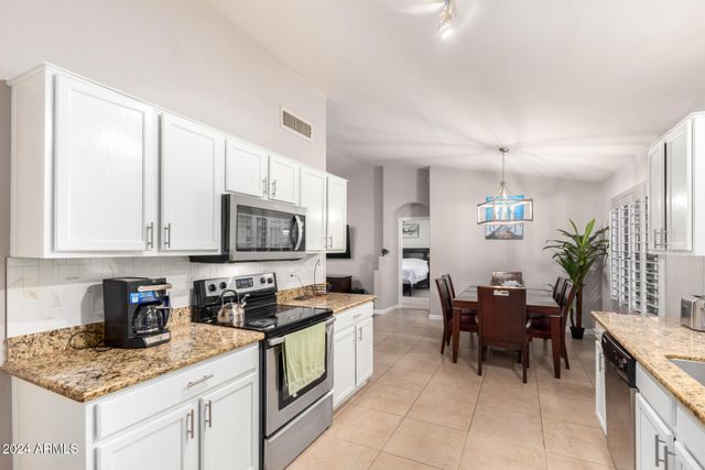 4847 E ABRAHAM Lane, Phoenix, AZ 85054